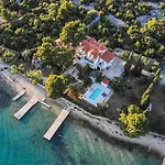 Awesome Apartment In Pirovac