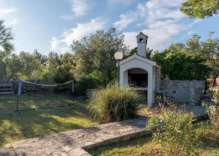 Pet Friendly In Appartamento Pirovac